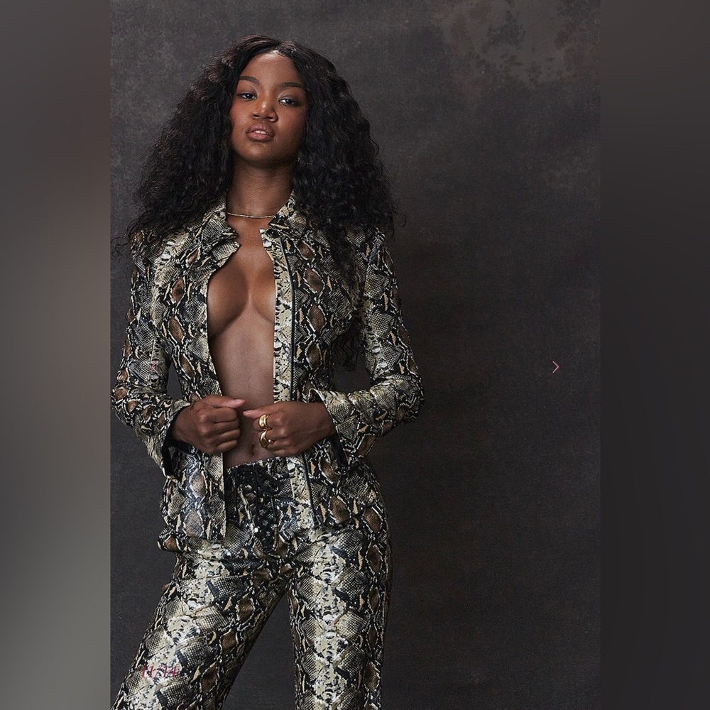 House of CB Vani Snake Print Fitted Jacket - Picture 8 of 16